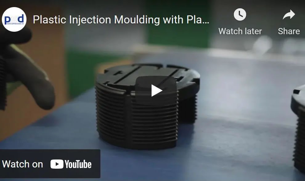Video of plastic injection moulding